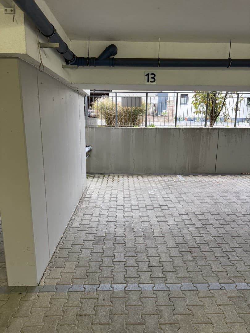 Tiefgaragenstellplatz in IHRINGEN