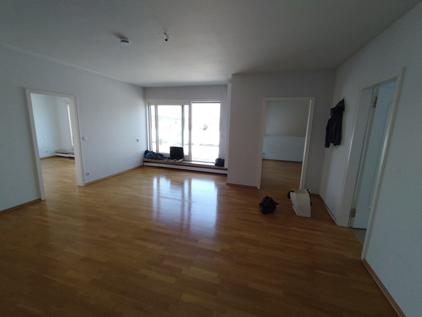vermietete Dachgeschoßwohnung inklusive Garage mit Stabiler Rendite Rotenbühl Saarbrücken