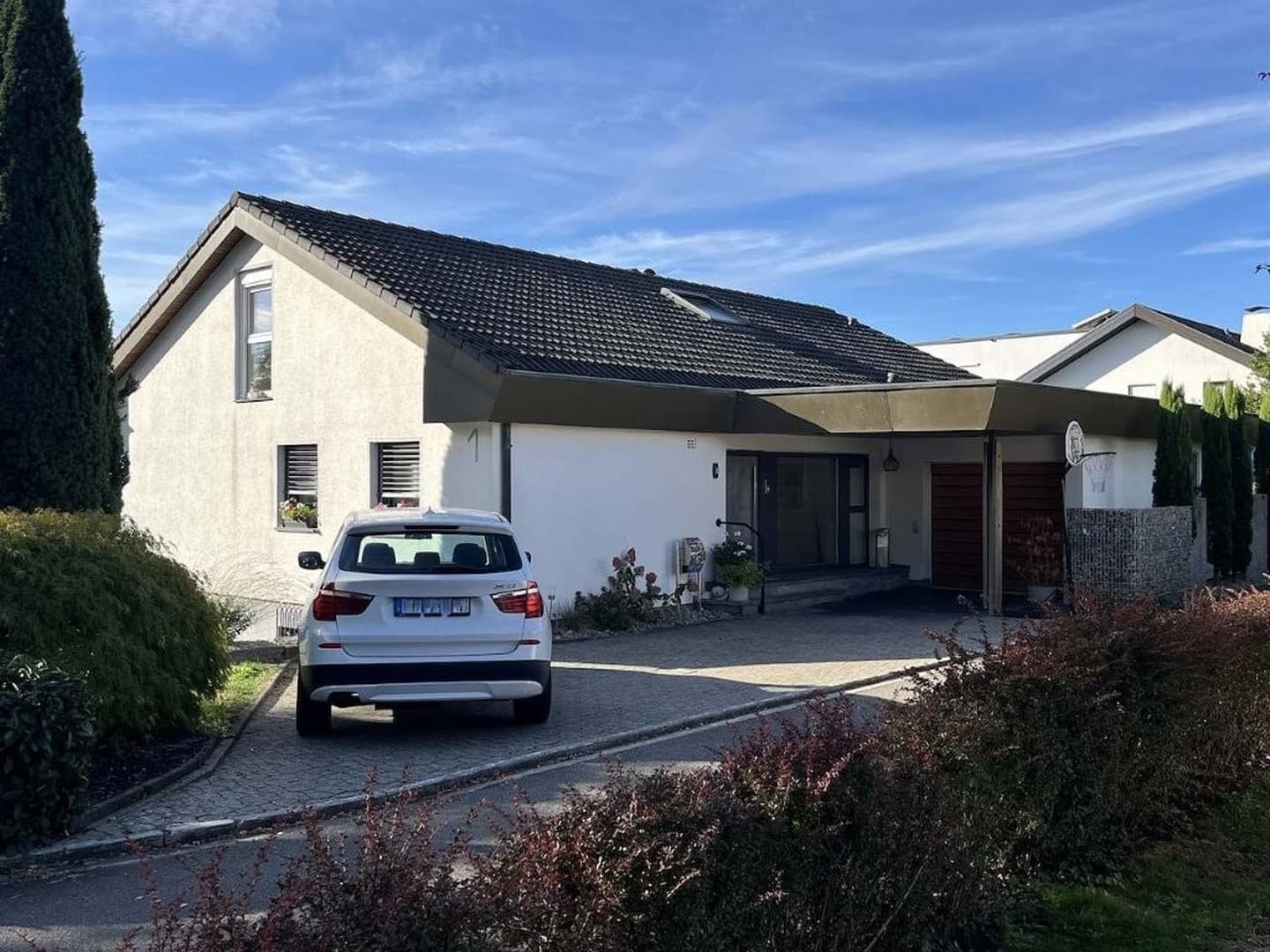 Charmantes Einfamilienhaus mit 237 m² Wohnfläche in Nollingen