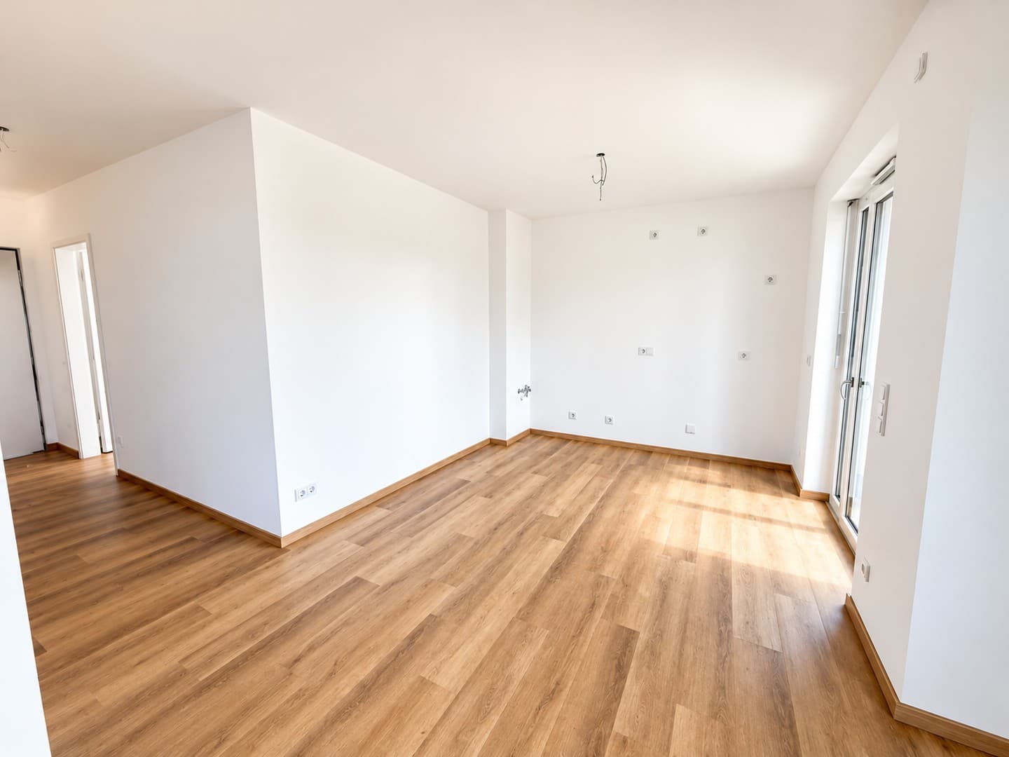 Modern wohnen in bester Lage – 2 Zimmer, Balkon & Aufzug