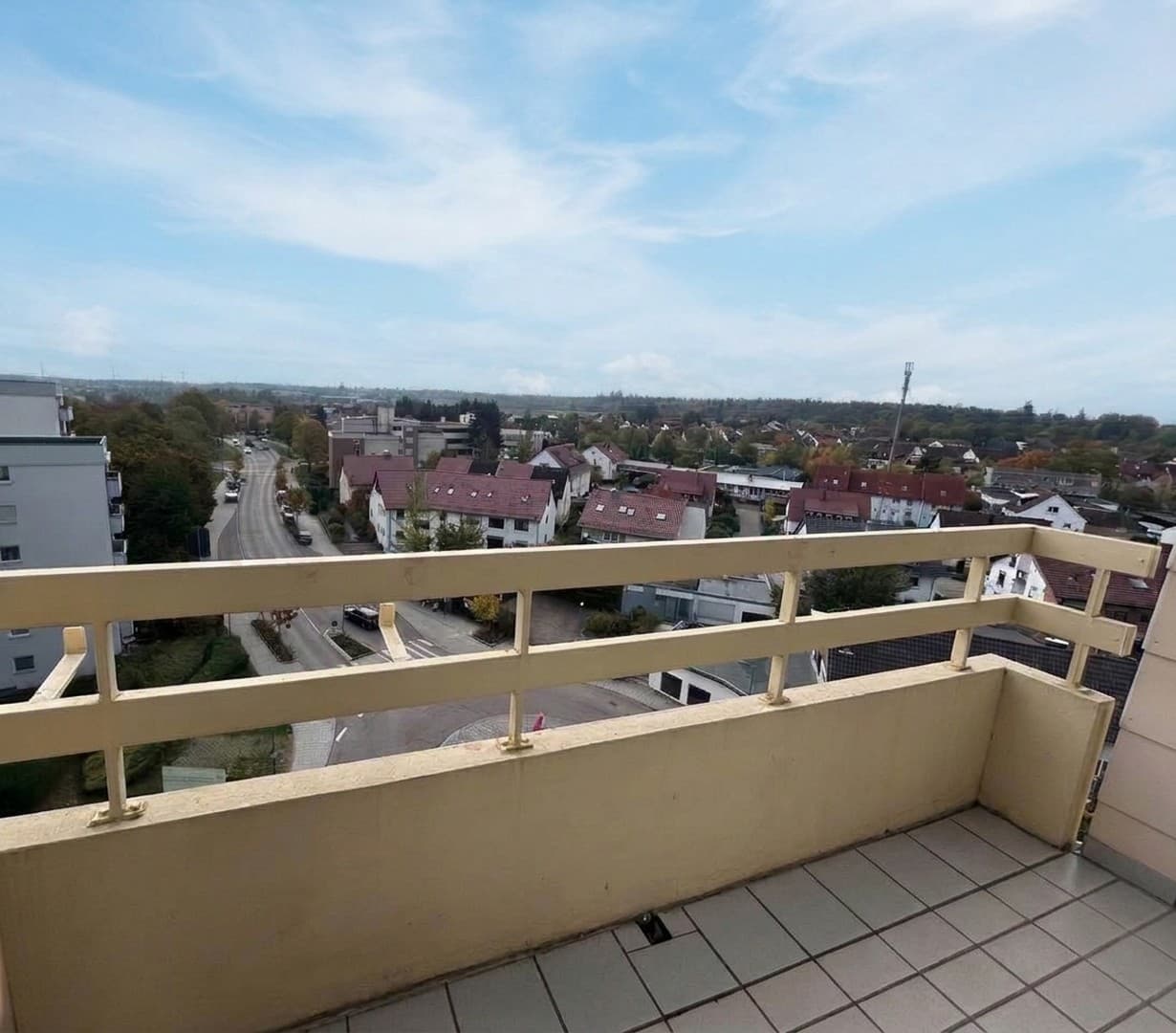 5,5% Rendite & Traumhafte Aussicht: Gepflegte 1-Zimmer-Wohnung in Bestlage