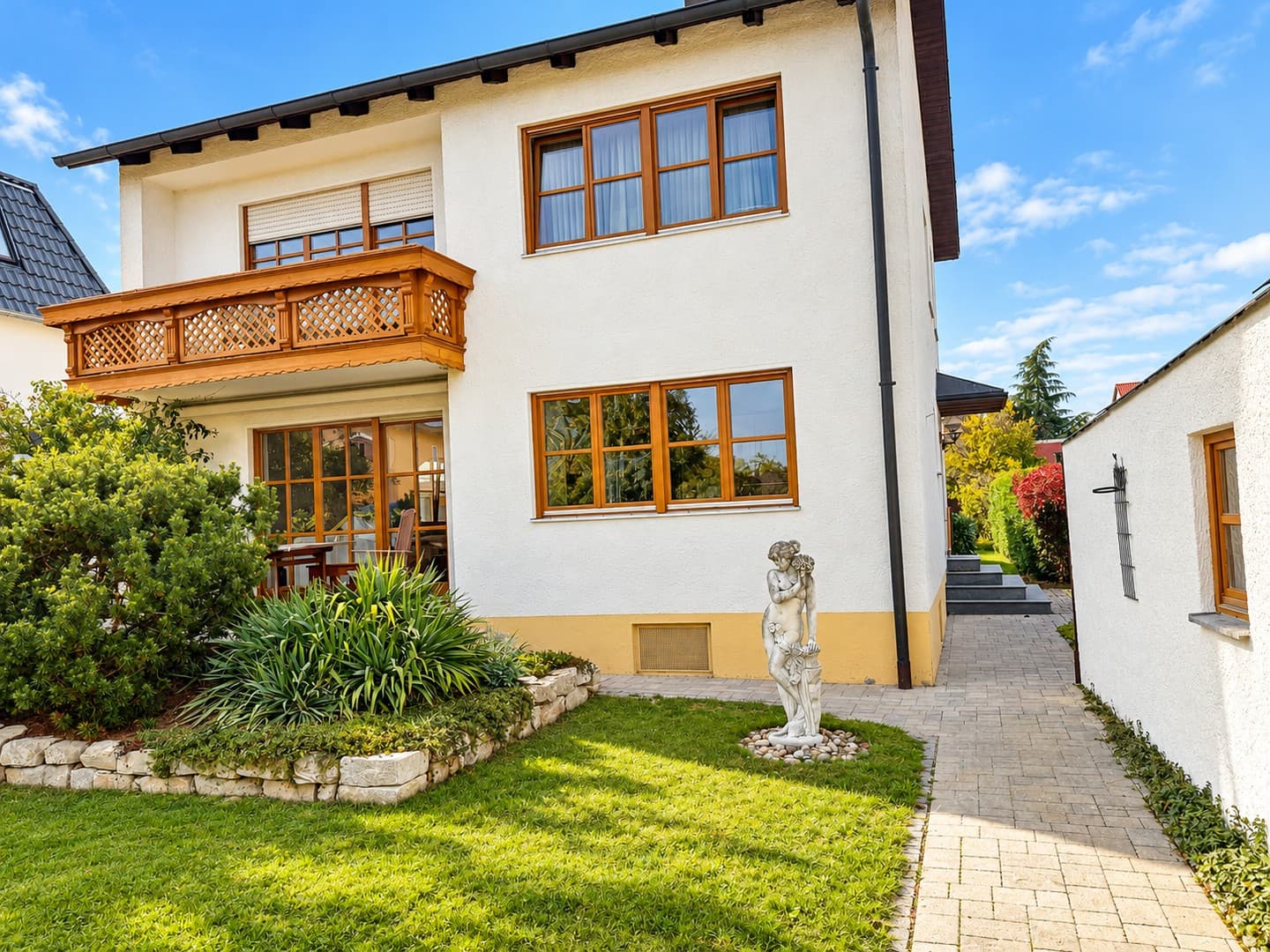 Gepflegtes Einfamilienhaus mit großem Garten in stadtnaher Lage von Ingolstadt