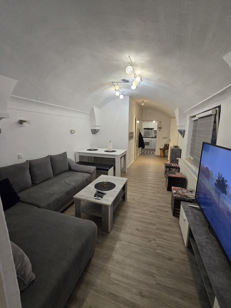 Ebenerdige 2-ZKB Singlewohnung mit EBK und Terrasse in Beckingen