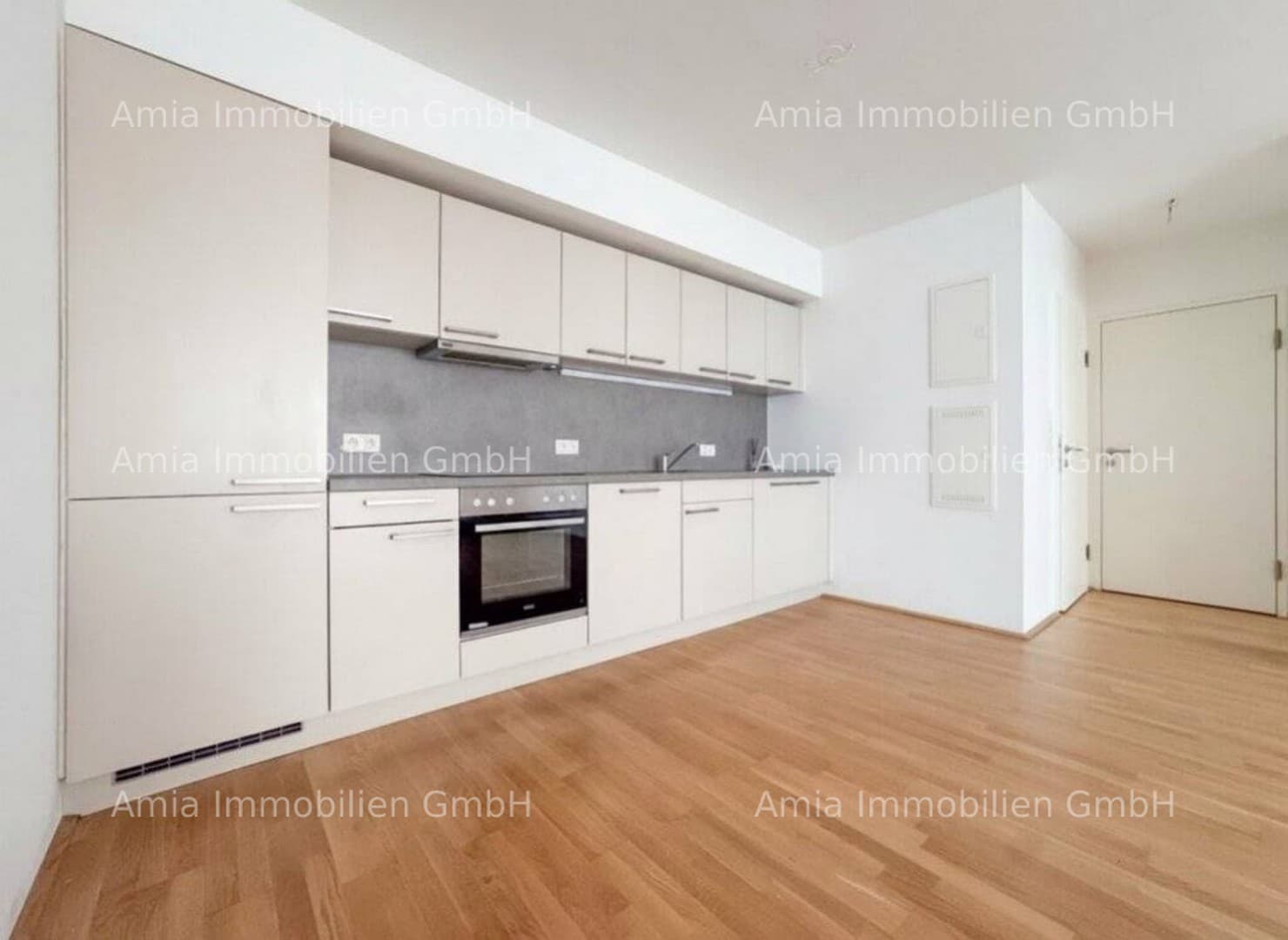 Helle, moderne 2-Zimmer-Wohnung mit Einbauküche und Lift | 47 m²