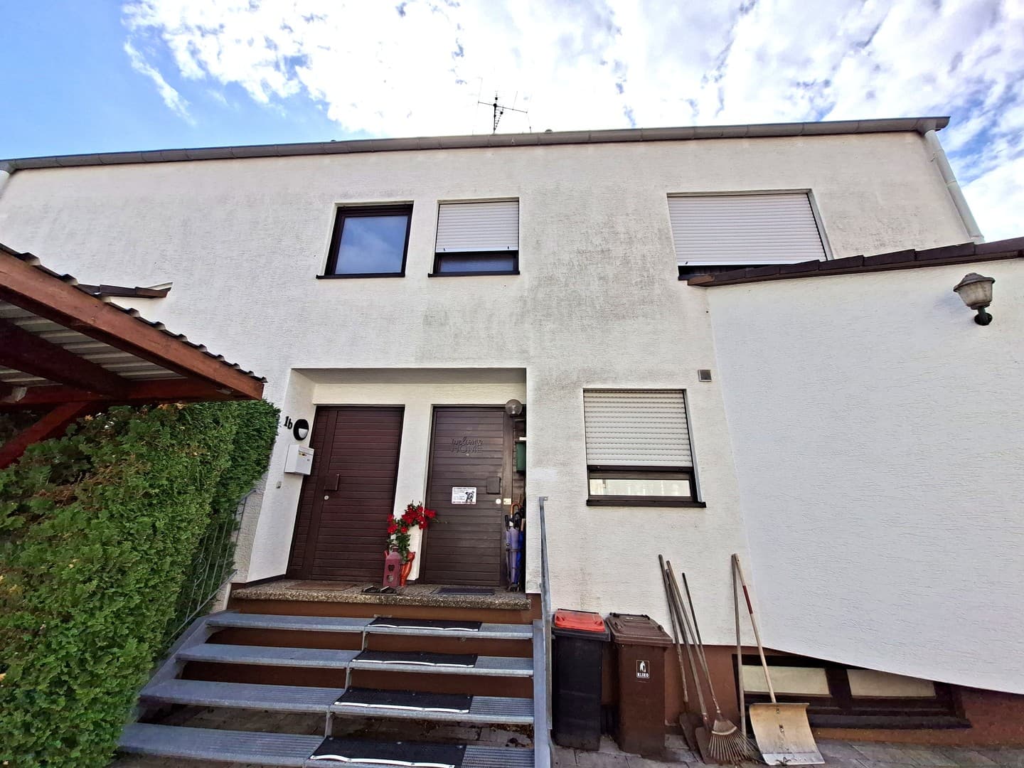 Provisionsfrei! Eigenständige Doppelhaushälfte mit Garten, Terrasse & Platz in Hanau-Mittelbuchen