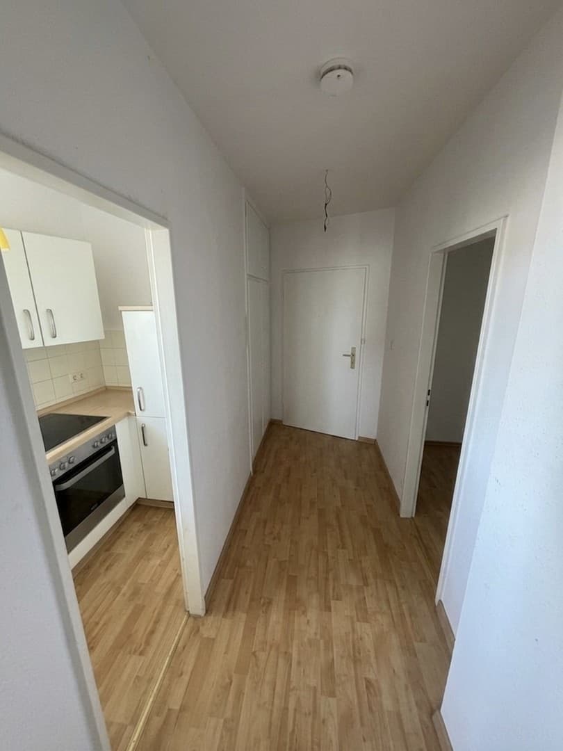 Frisch sanierte 1-Zimmer-Wohnung mit Weitblick über Elmshorn