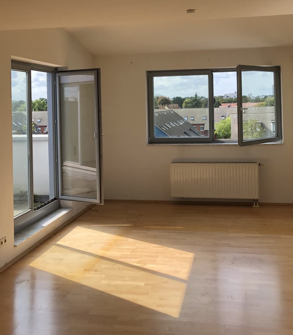 Lichtdurchflutete Penthousewohnung mit drei Balkonen
