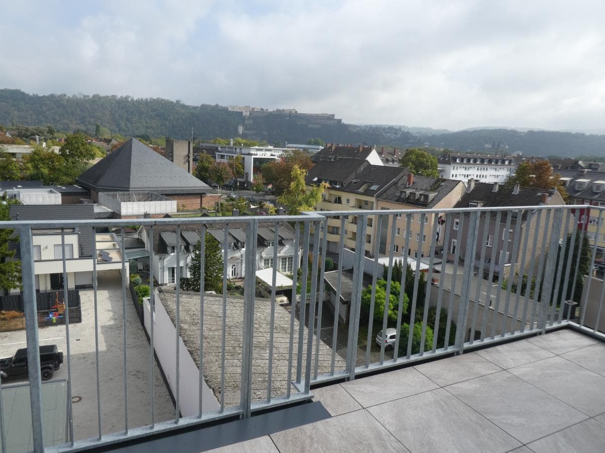 Attraktive Maisonette mit großem Balkon+ Blick über die Stadt im KFW 40 Energiesparhaus Stadtmitte