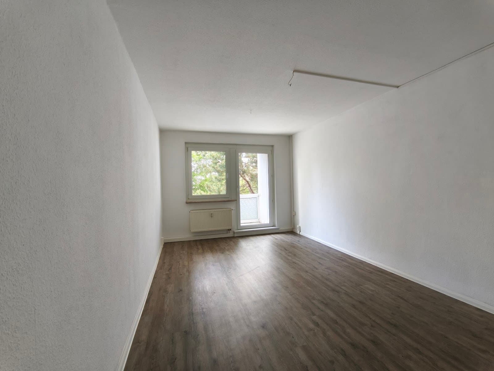 Modernes Zuhause mit Tageslichtbad & Balkon
