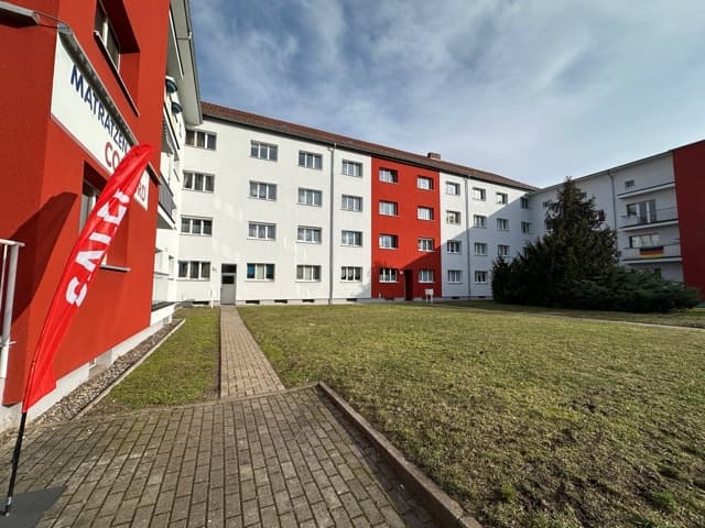 2,5-Zimmer-Wohnung mit großem Wohnzimmer.