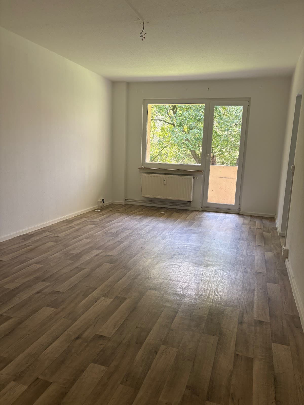 Erdgeschosswohnung mit Einbauküche ab sofort