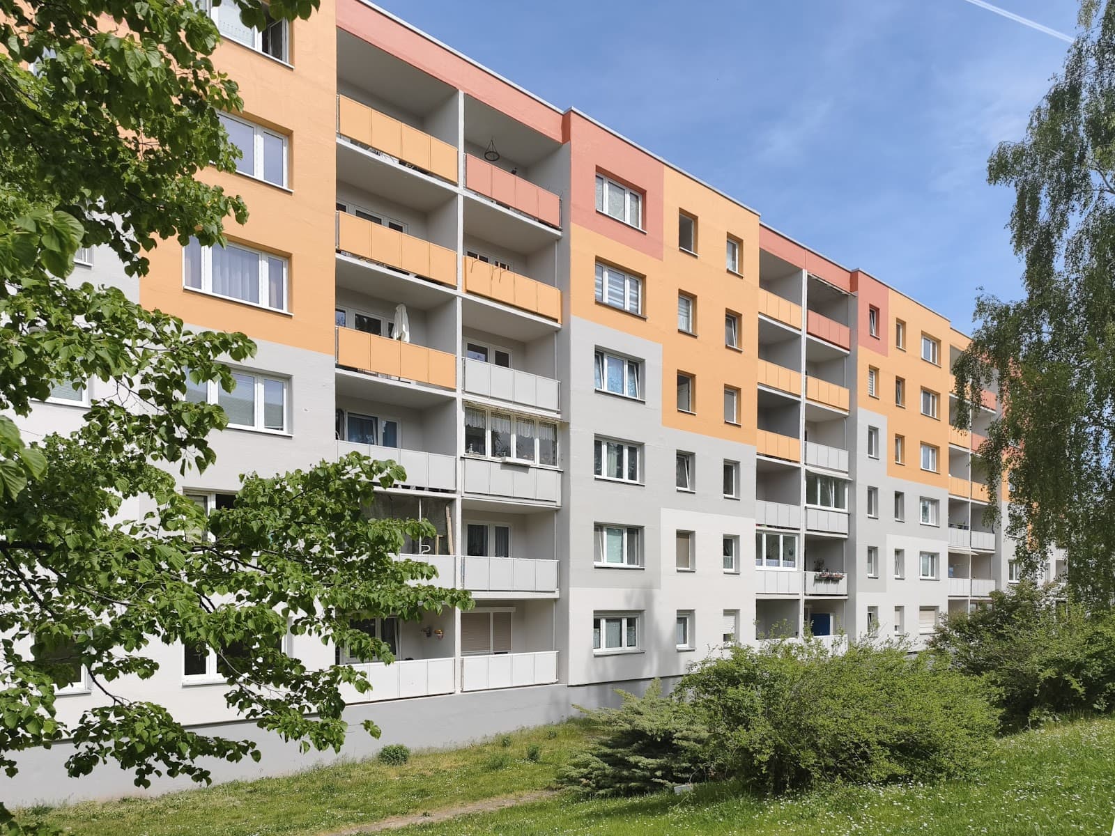 WIR suchen einen NACHMIETER