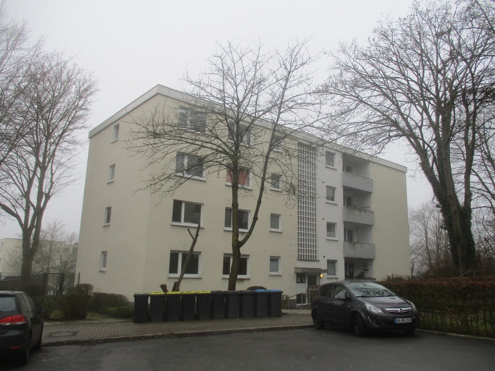 Gepflegte 2 Zimmer mit Balkon, 2. OG , Fröndenberg-Mühlenberg, Paul-Löbe-Straße 30