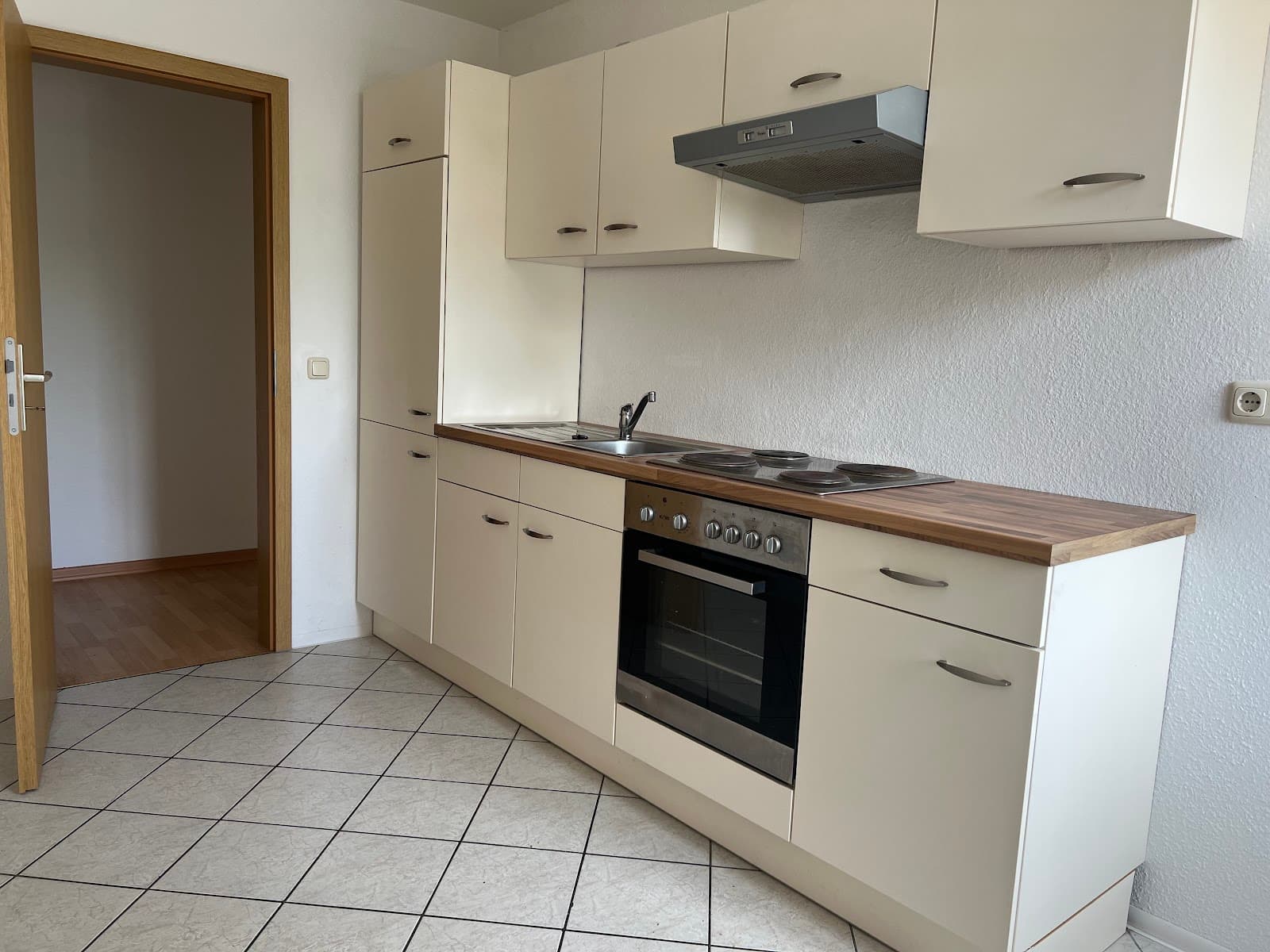 Wohlfühlnest mit Einbauküche