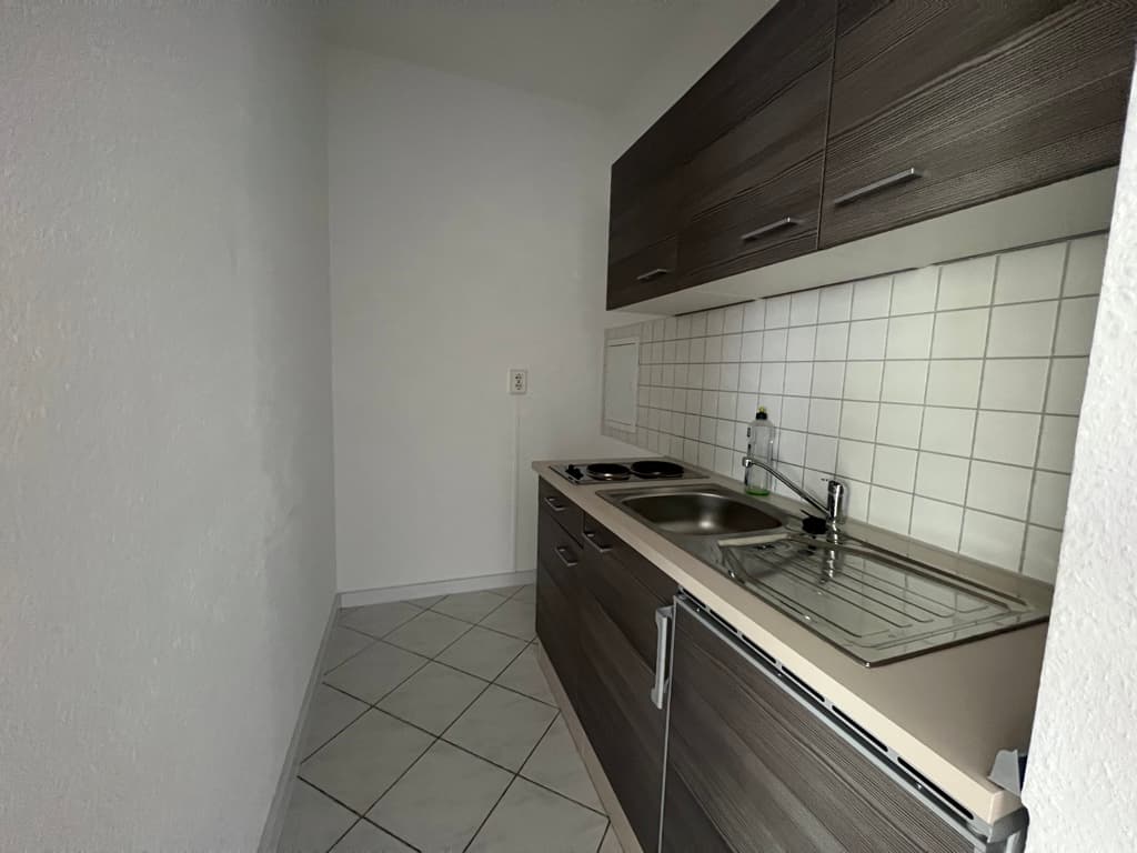 1,5-Zimmer-Wohnung mit separatem Schlafbereich und Single-Küche