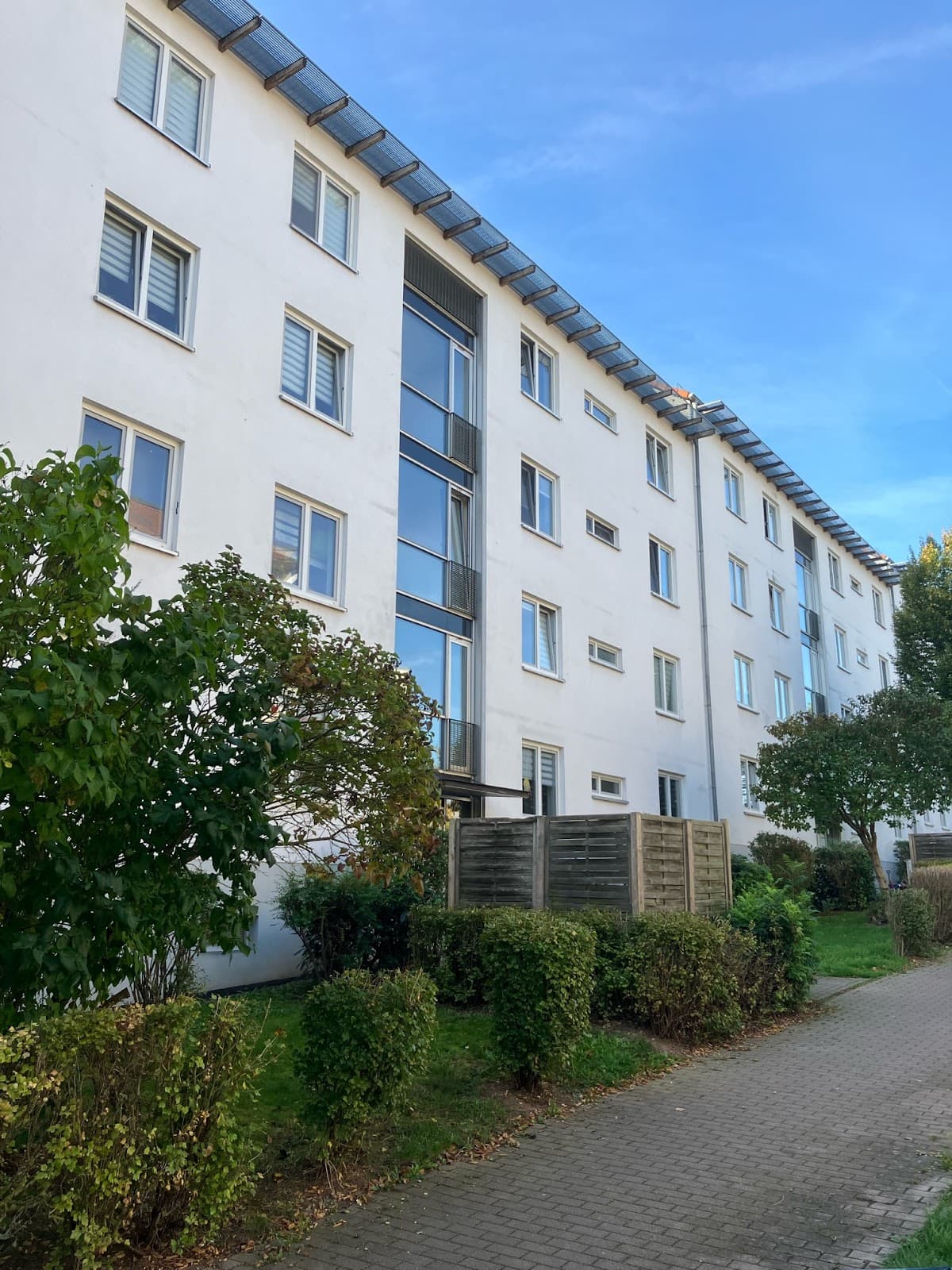 WBS benötigt für Einzug in geräumige Wohnung im 1.Obergeschoss!