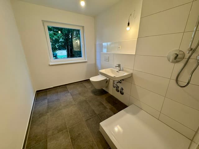 Frisch sanierte 2 Zimmer Wohnung sucht Sie!