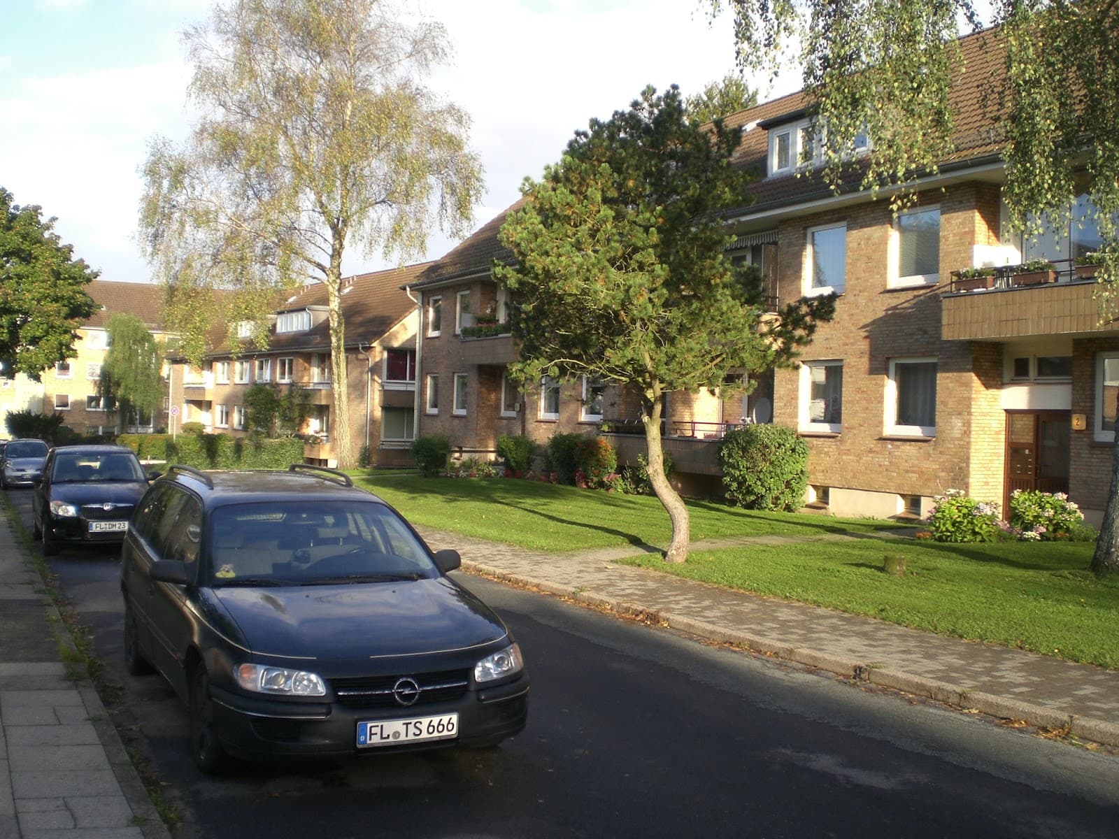 Wohnen - 03. OG - links - Heinz-Krey-Str. 10