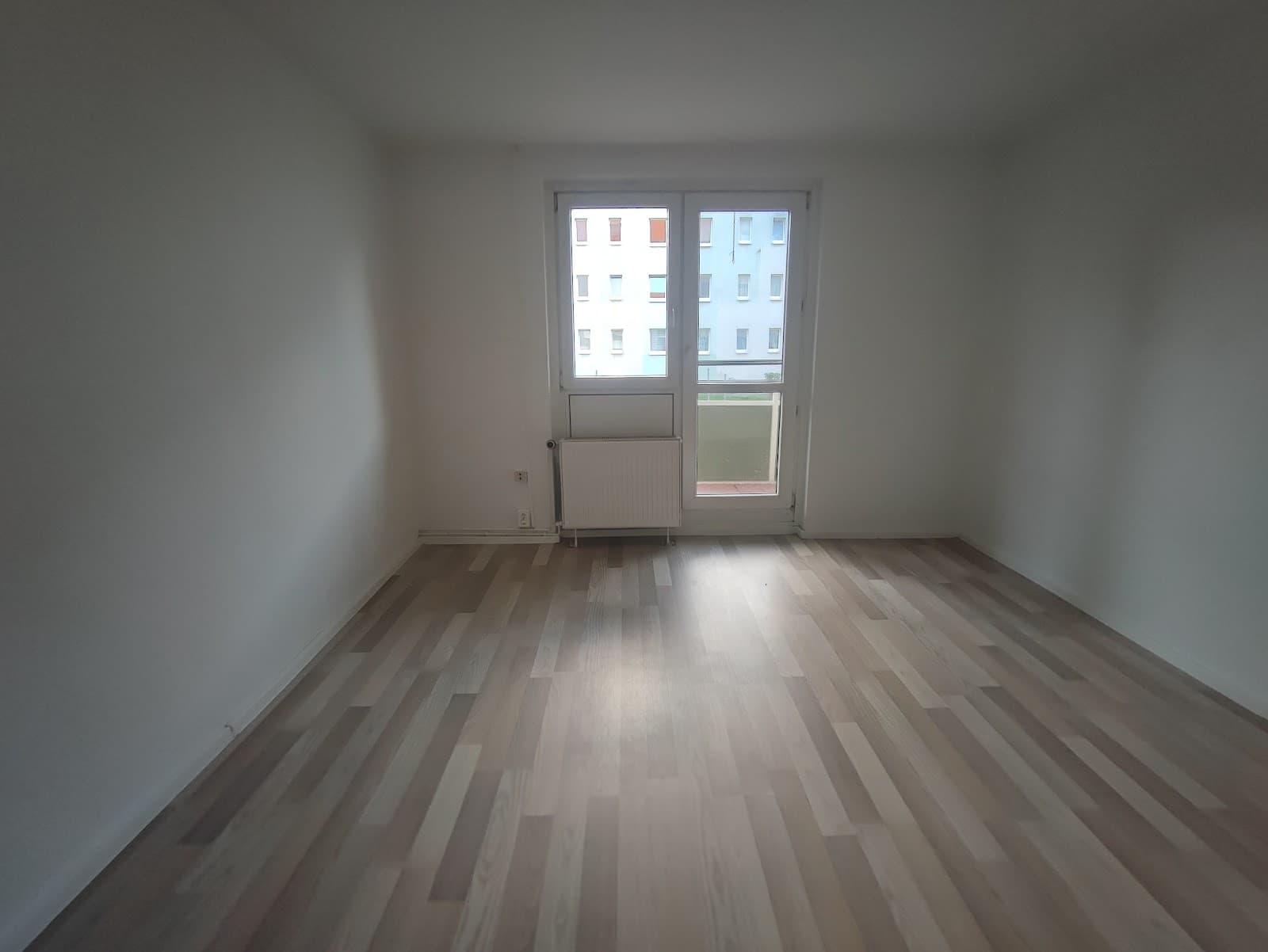 Erdgeschosswohnung- schnell einziehen und Miete sparen