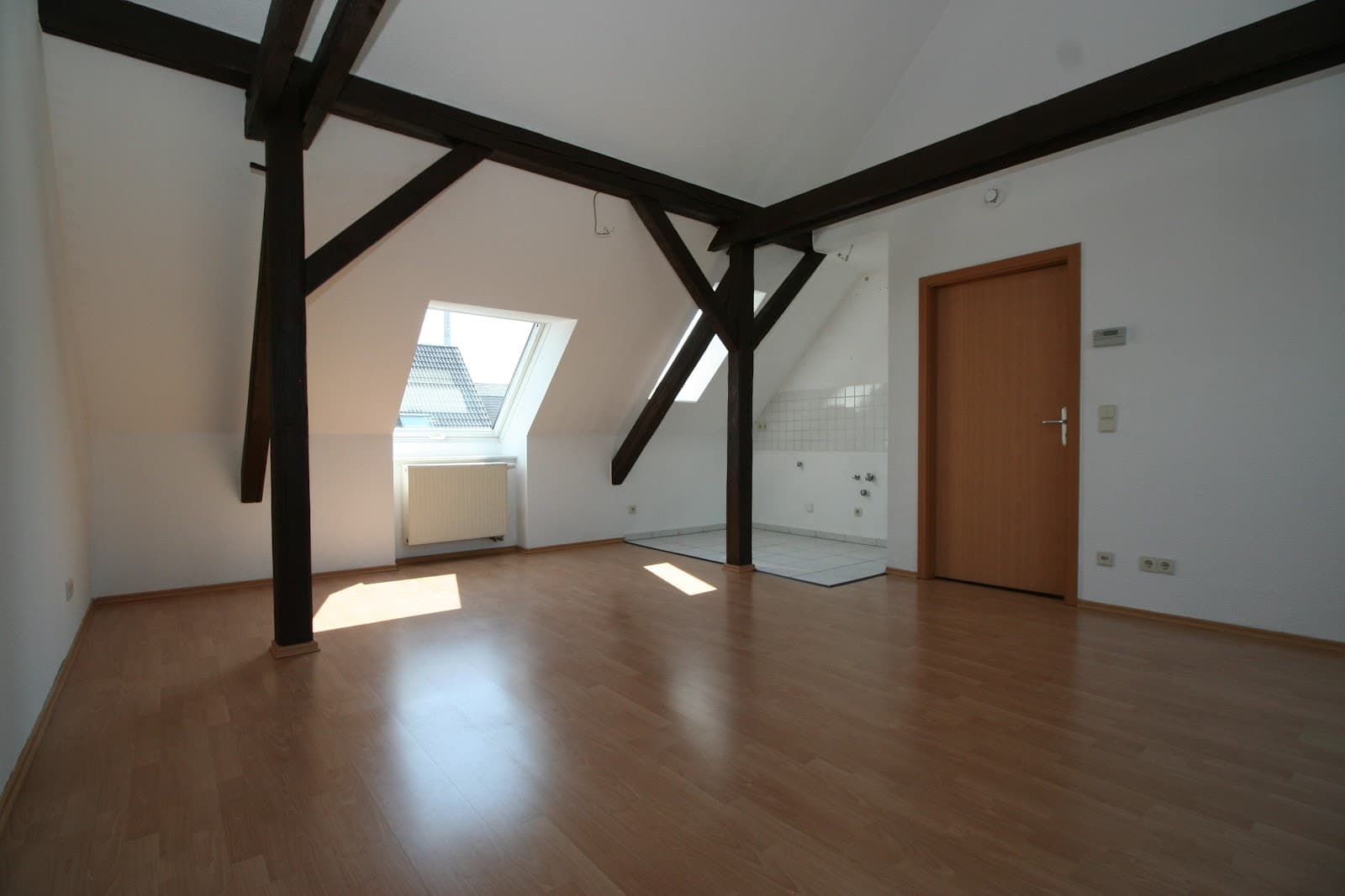 2 Zimmer im Dachgeschoß
