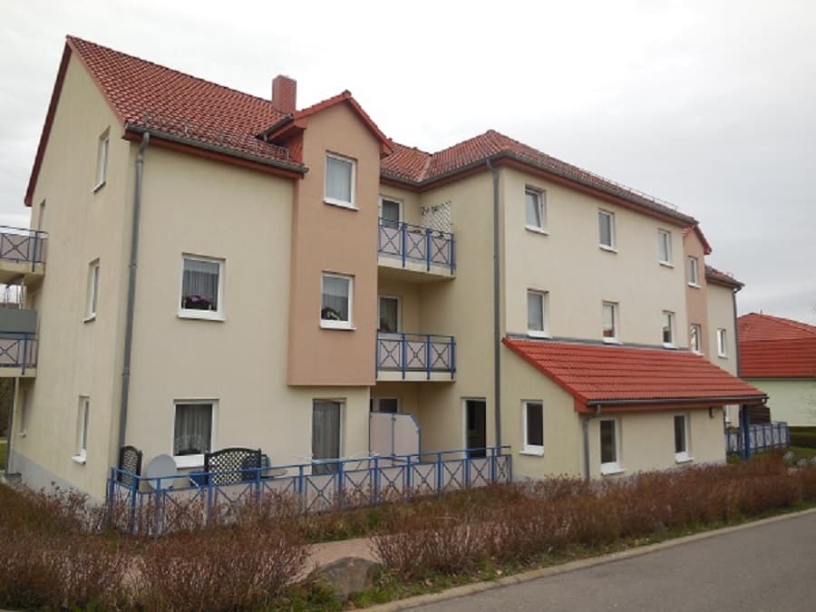 2 Raum Wohnung mit Aufzug und Balkon in ruhiger Lage