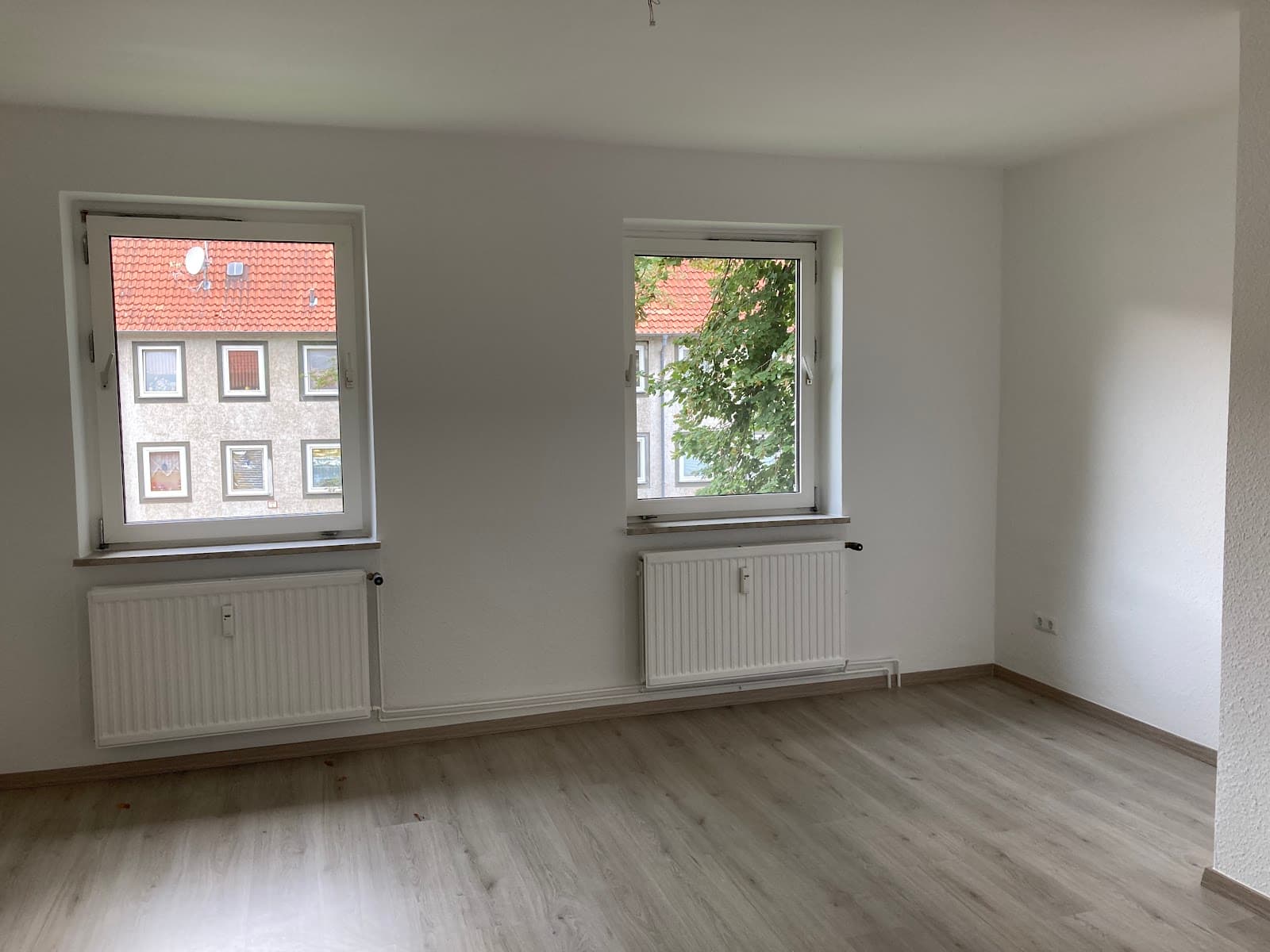 Zentral, urban, gut angebunden – moderne 3-Zimmerwohnung im Stadtkern (Musterbilder)