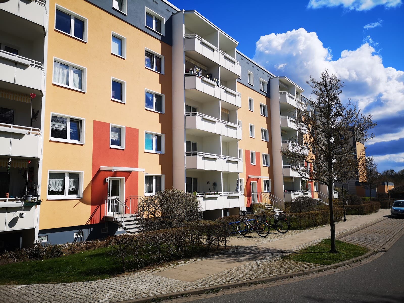 ++ Großzügig geschnitten ++