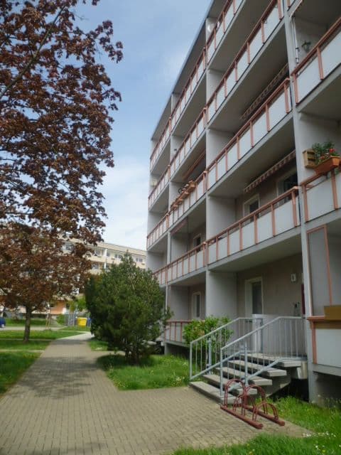 Voll möbliertes Dreiraumapartment und 2 Warmmieten sparen!*