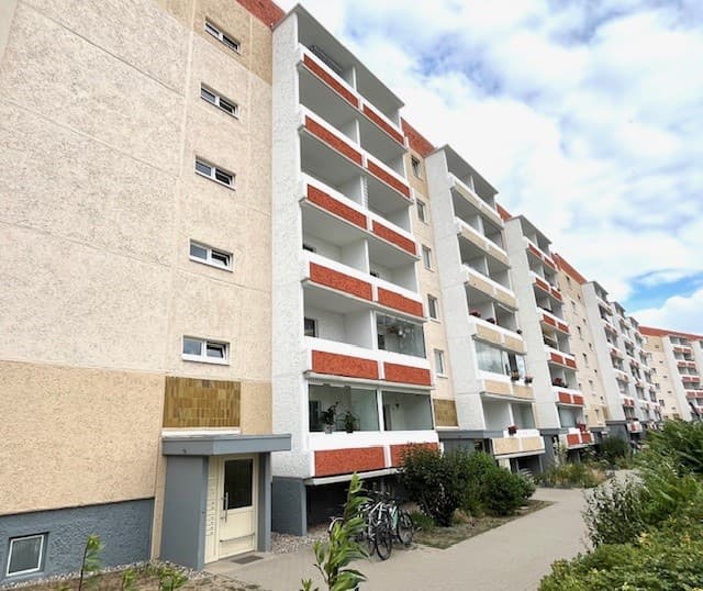 3-Raum Wohnung ohne Balkon ab September 2026.