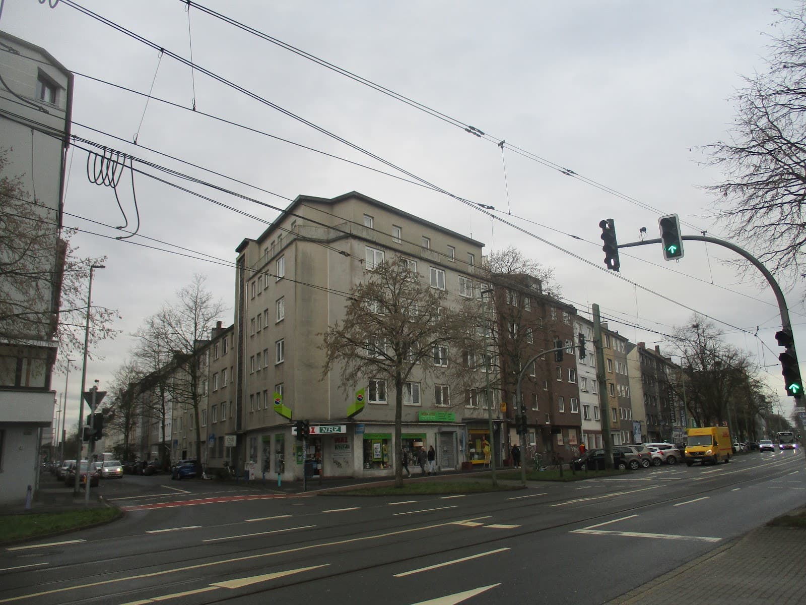 3 Zimmer,1. OG, DU-Neudorf, zwischen Uni und Zoo, Grabenstr. 2
