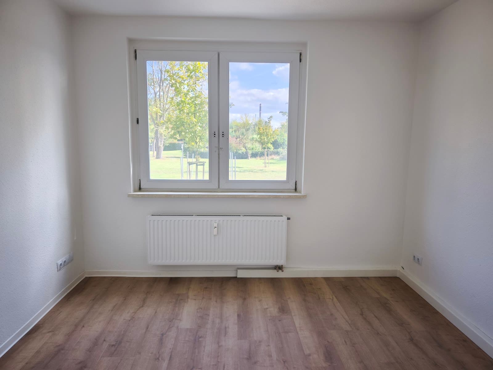Barrierearm Wohnen: großzügige 5-Raum-Erdgeschosswohnung mit Balkon