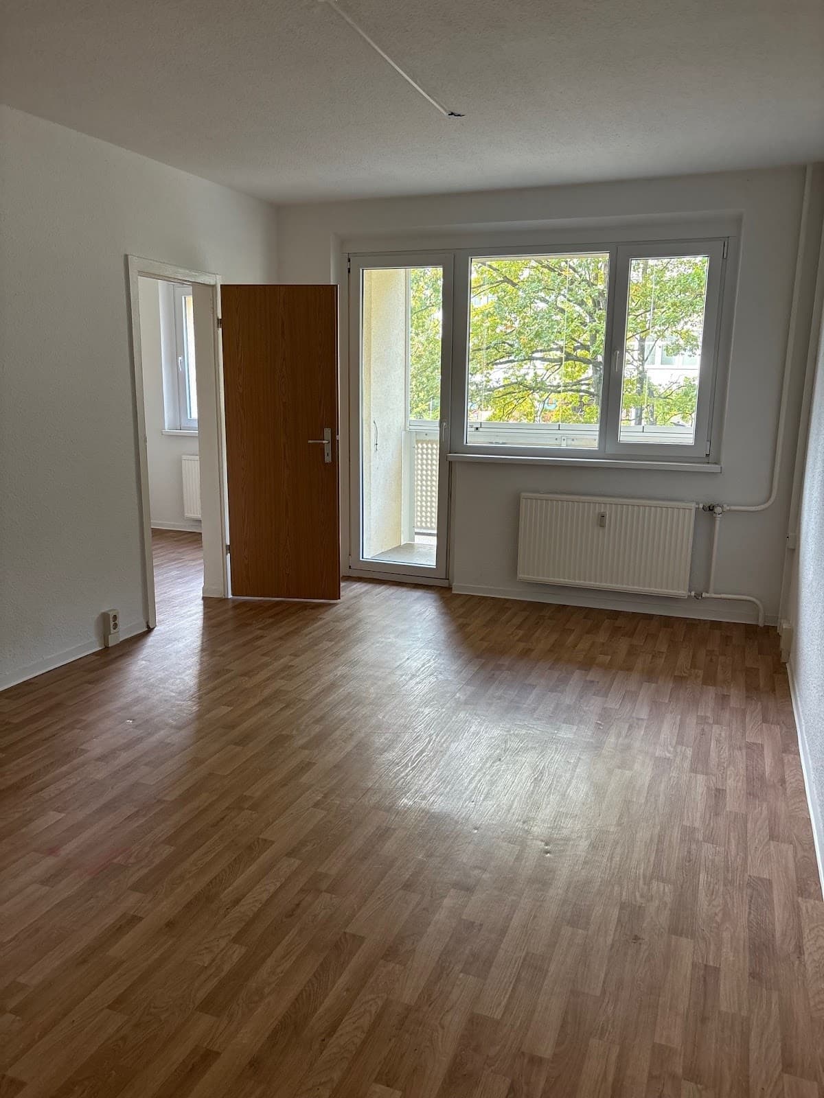 Ihr Familienglück ! 4- Zimmer Wohnung ab sofort ** 2.5 **