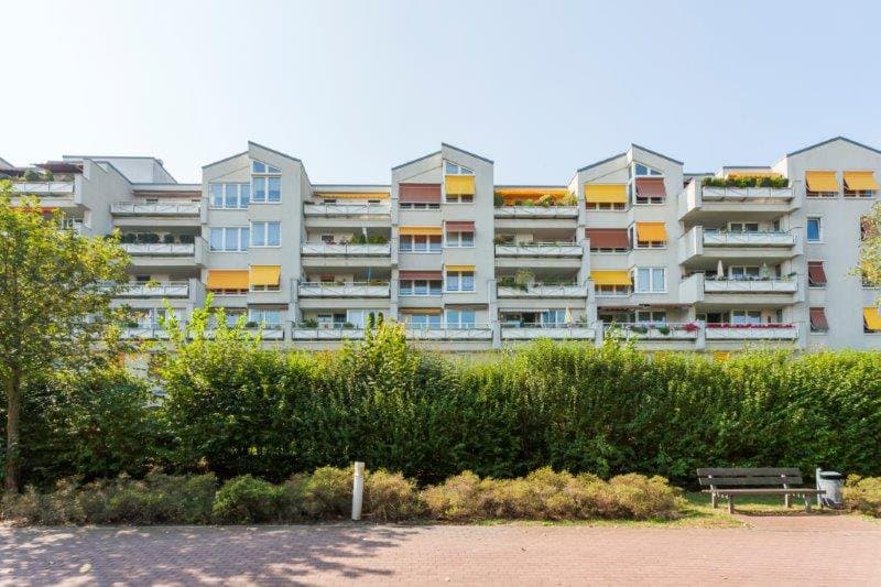 Grandiose 3 Raum Wohnung mit großen Balkon im Veilchenweg