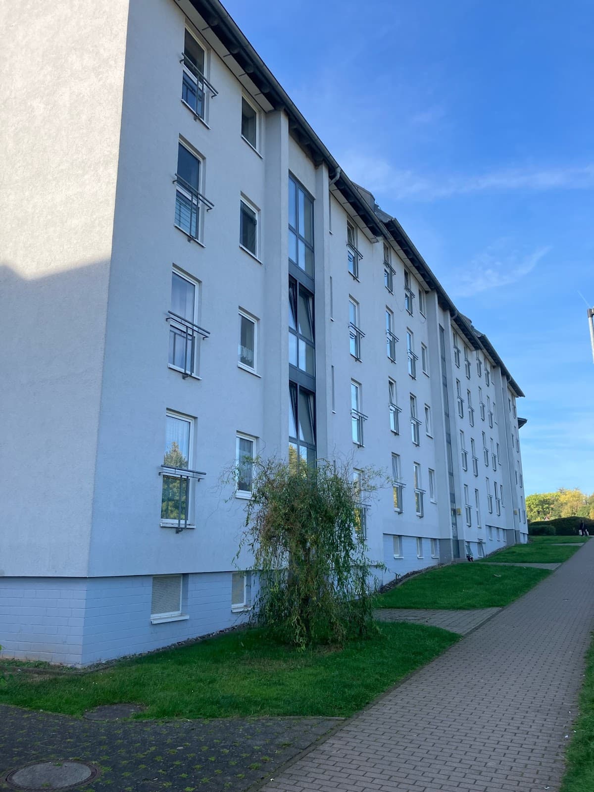 1.Obergeschoss, ruhige Gegend und geräumige Wohnung - WBS benötigt!
