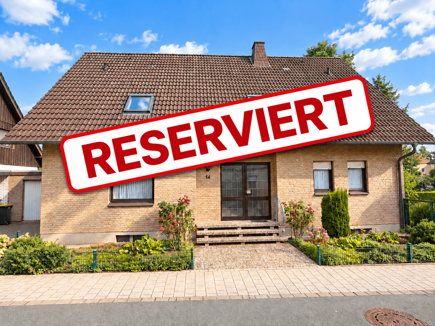 Einfamilienhaus mit Einliegerwohnung, großem Grundstück und Südterrasse in Geseke
