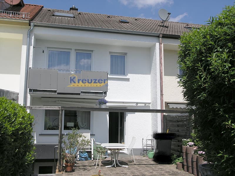 Familienfreundlich * Ruhige, beliebte Lage * Frei werdend – Gepflegtes RMH in Weingarten!