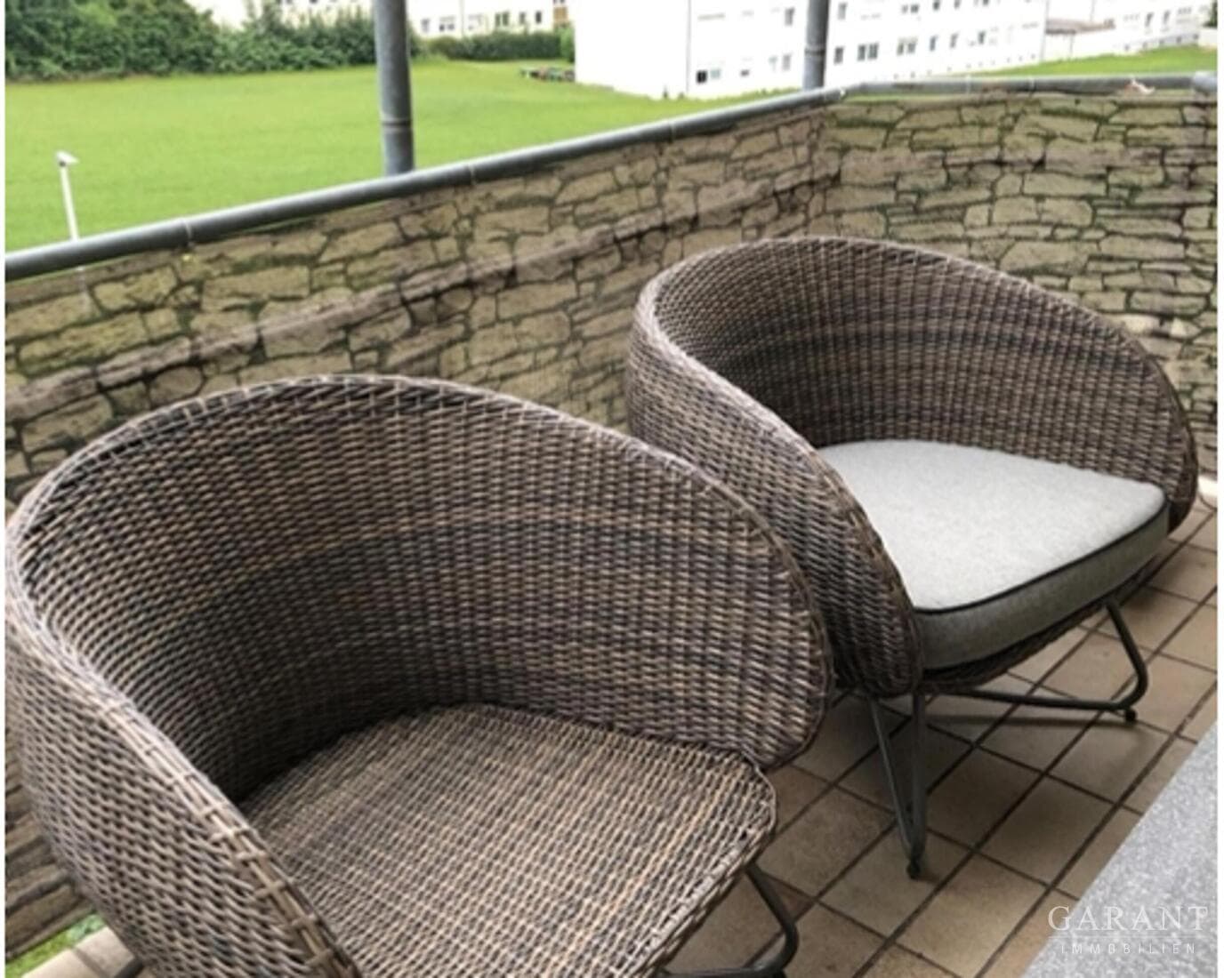 Wunderschöne 2,5 Zimmer-Wohnung mit Balkon im Öhringer Süden