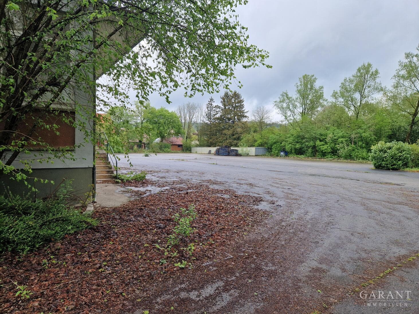 Große Fläche für einen Paddelplatz und Bauland!