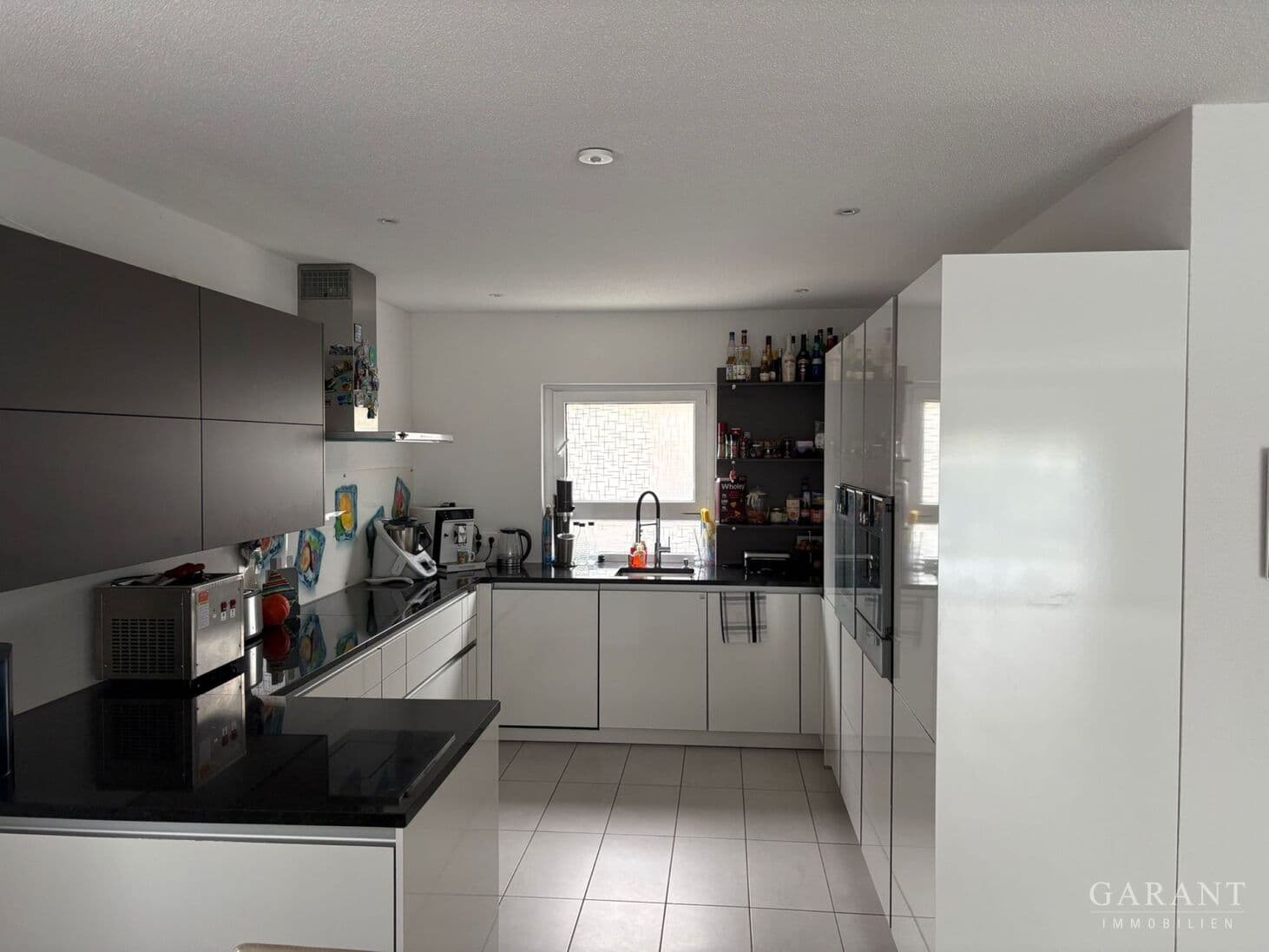 Exklusive, moderne Doppelhaushälfte mit Pool - ruhig, zentral und grenznah in Bad Säckingen