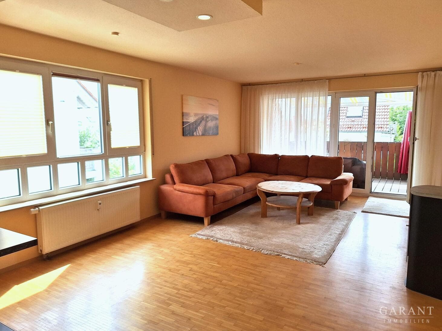 Sonnige 3 Zimmer-Wohnung mit Südwest-Balkon, Garage & neuer Wärmepumpe in Holzgerlingen!
