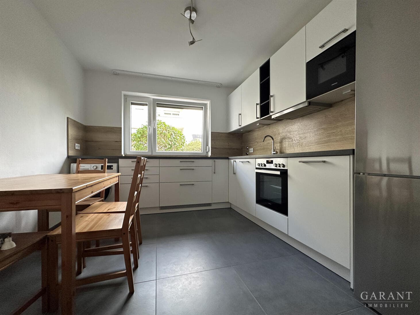 Ruhige Erdgeschosswohnung mit großer Terrasse