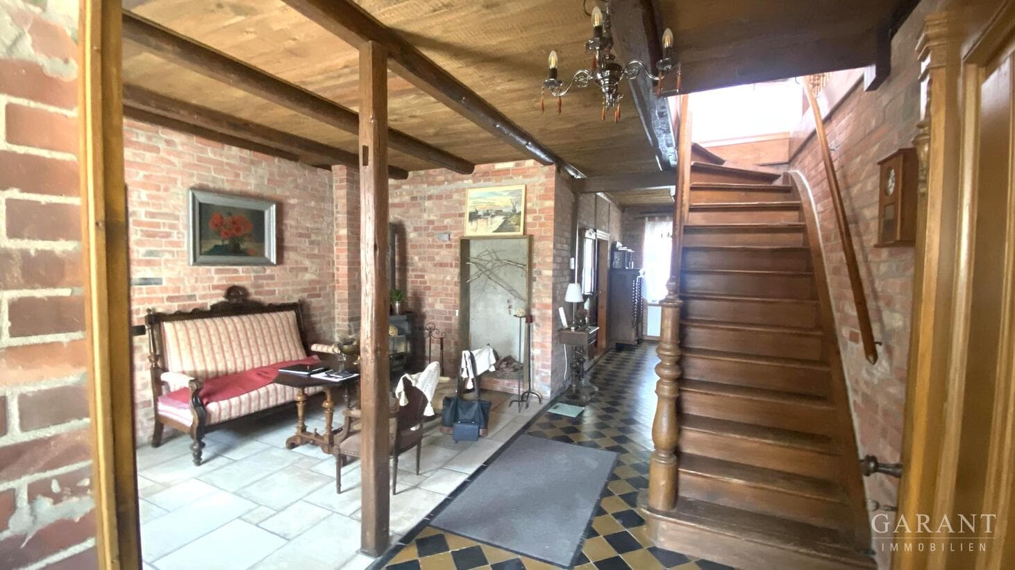 Zweifamilienhaus+zusätzlich Hinterhaus mit ca. 145 qm & Möglichkeit weiteres Grundstück mit 5277 qm