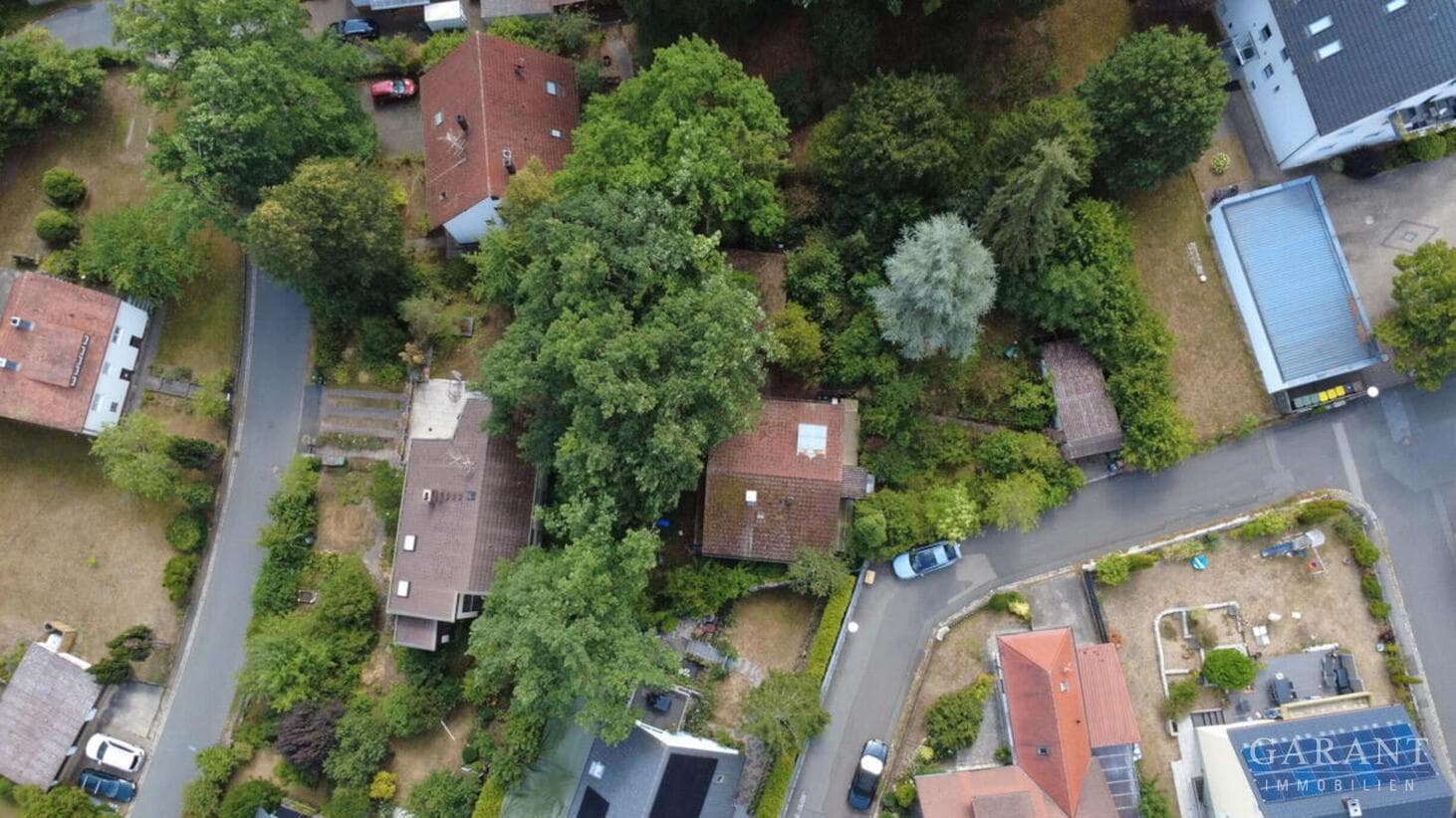 Gewachsenes Grundstück mit Altbestand in ruhiger Lage