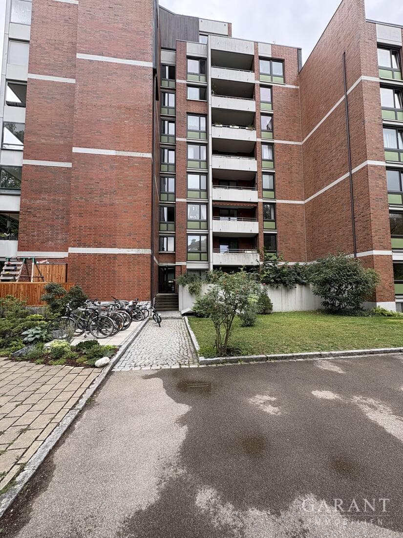 Eine seltene Gelegenheit in Toplage stilvolle 2,5-Zimmer-Wohnung mit außergewöhnlicher Wohnqualität