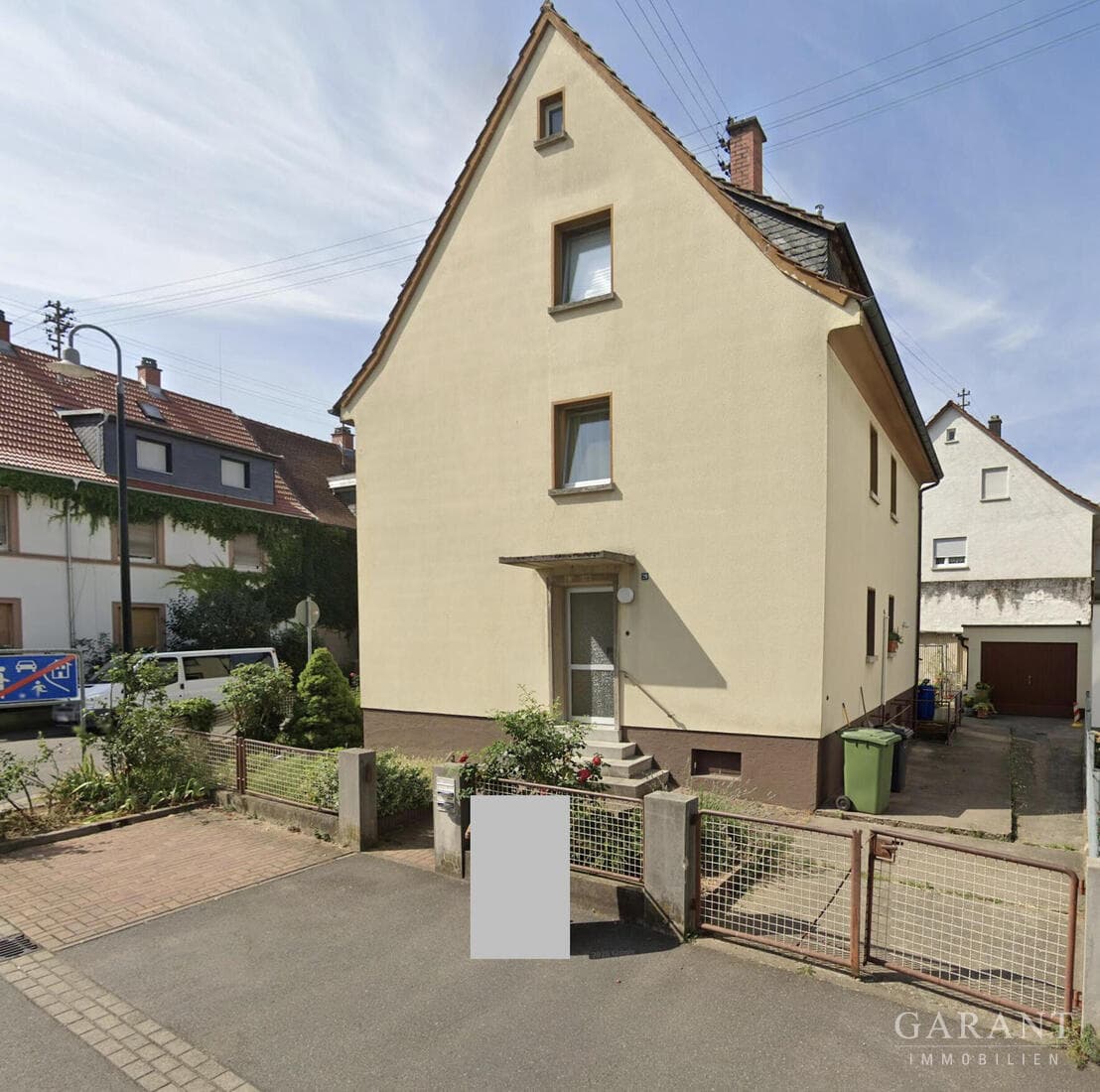 Freistehendes Mehrfamilienhaus mit 3 Wohneinheiten & Entwicklungspotenzial im OT-Edingen