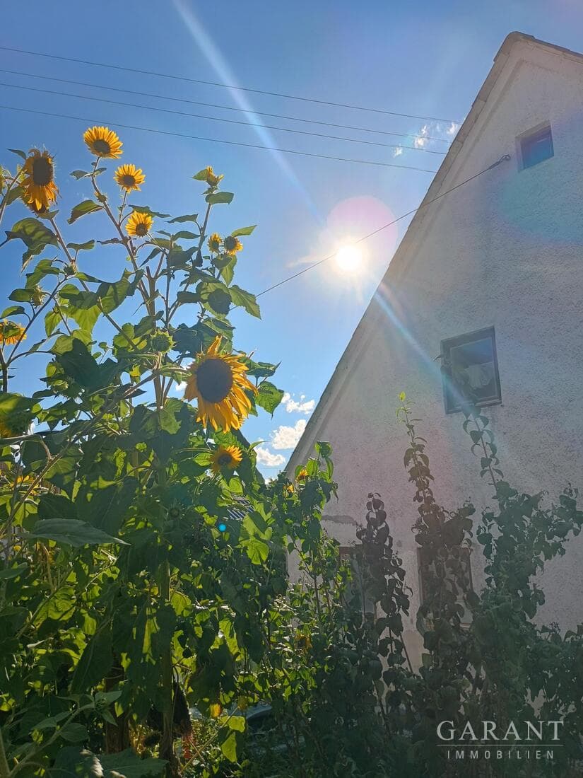 Doppelhaushälfte im "Dornröschenschlaf" wartet auf sein Erwachen!