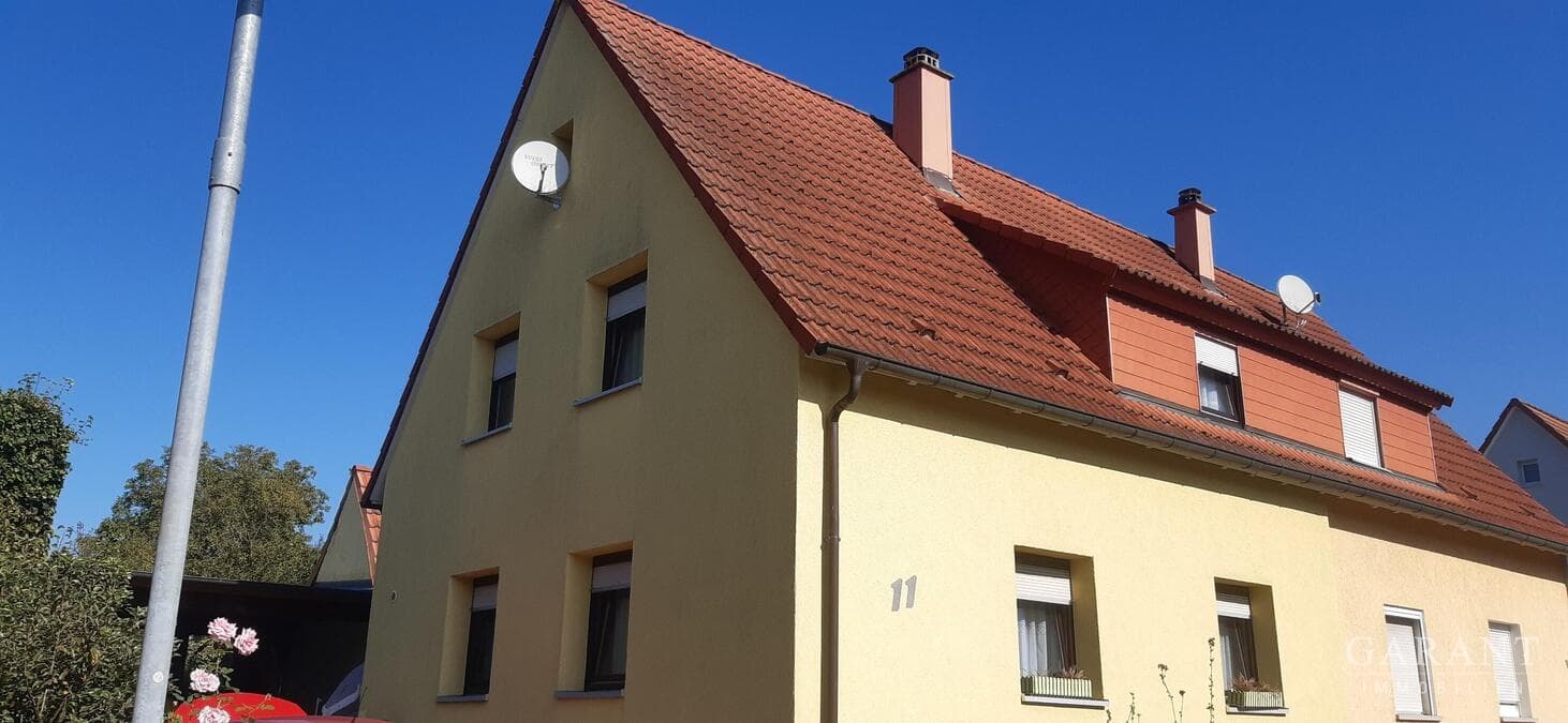 Gemütlich mit großem Garten