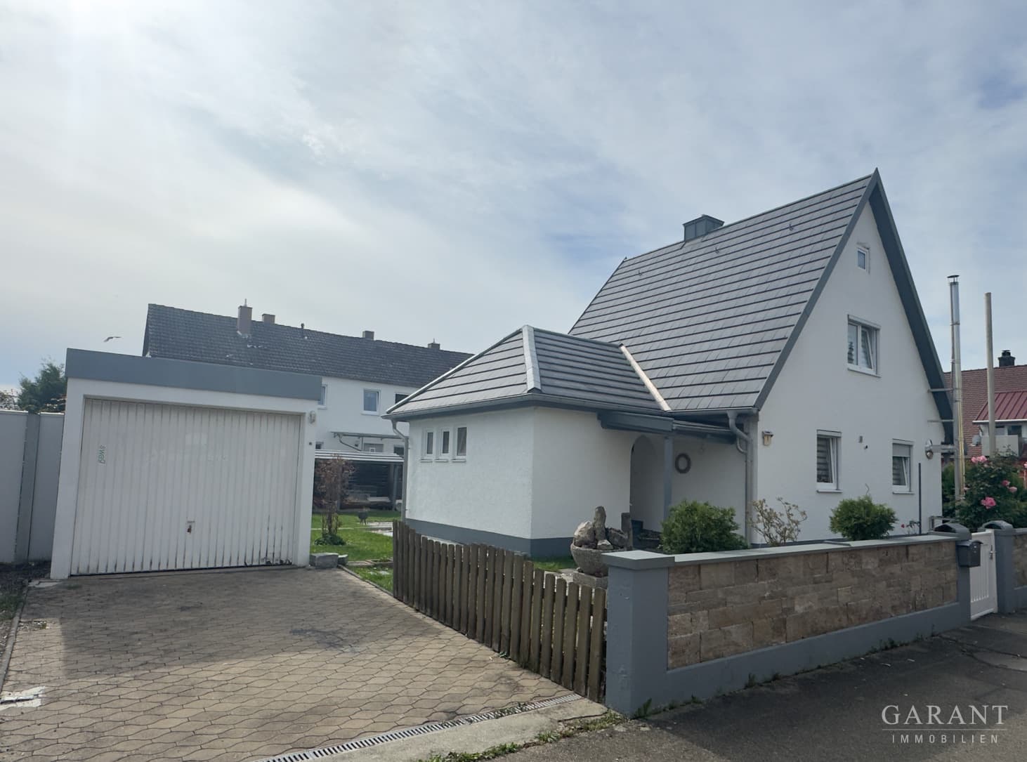 Modernisiertes Einfamilienhaus mit großem Grundstück & besonderem Wohncharakter