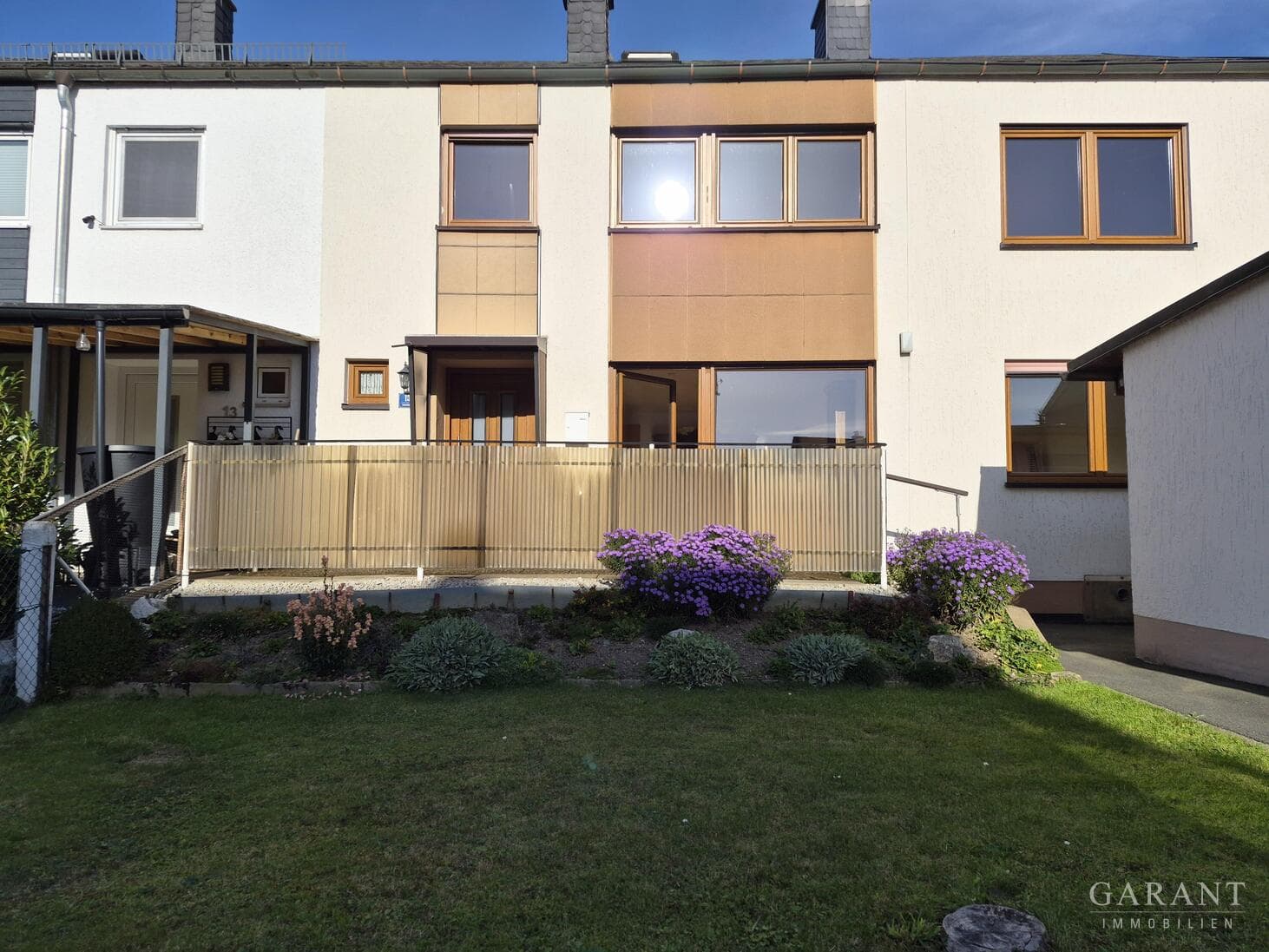 Platz für die ganze Familie - Doppelhaushälfte mit großem Garten und Weitblick