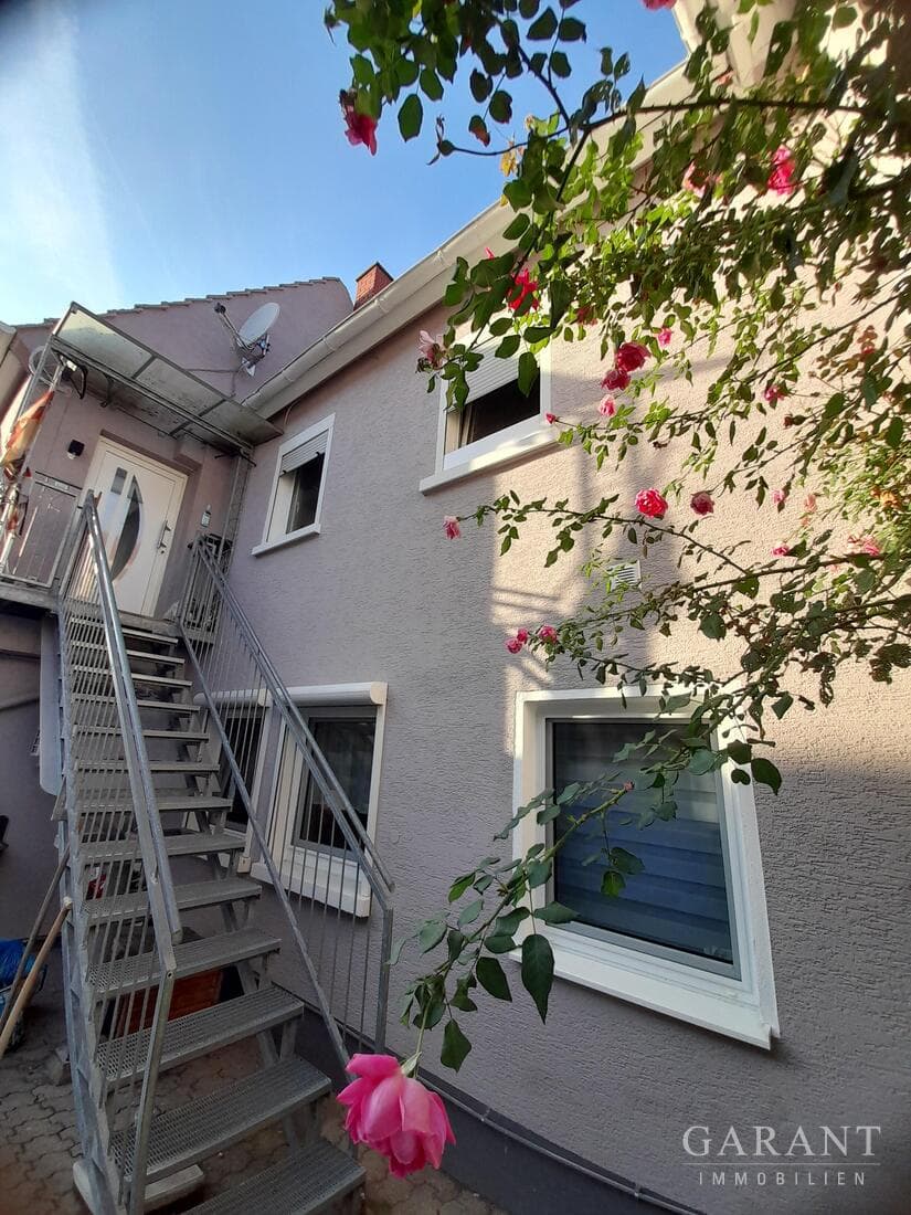 Großzügige Maisonettewohnung mit Garten, Garage und viel Raum für Ihre Ideen